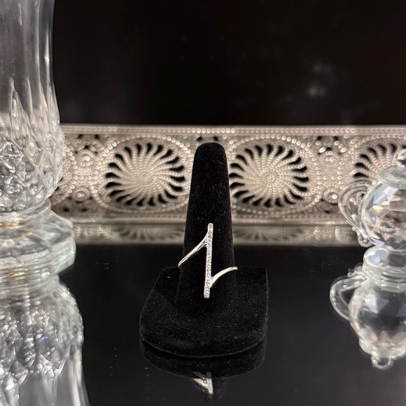 Silver Ring - Picture 1 of 6